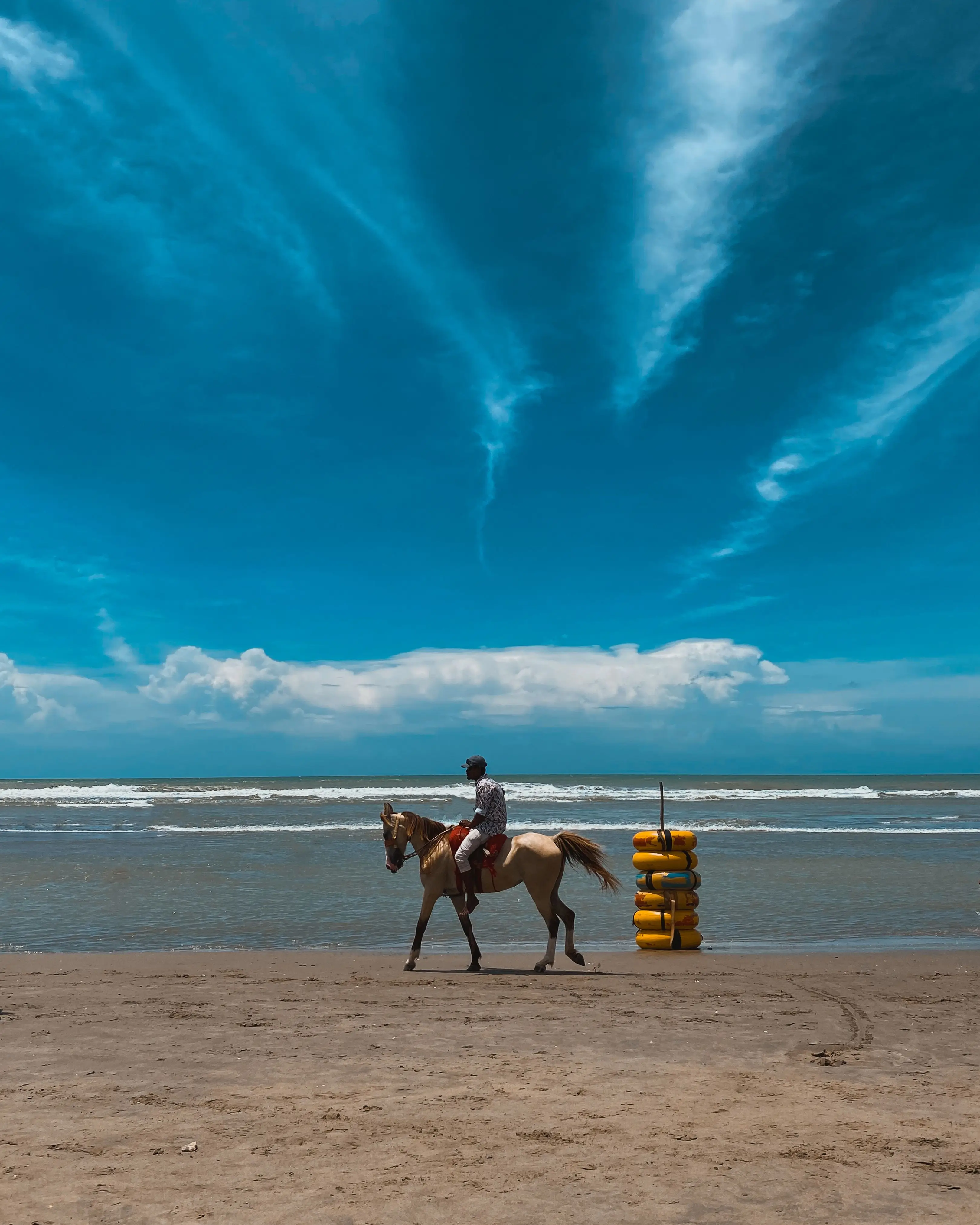 Coxbazar Sea Beach for International tourist